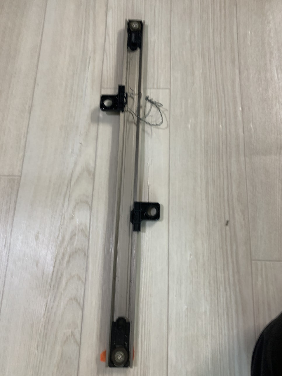 수원중문수리, 문이 따로 놀기 시작했다면? 와이어 끊어짐 실제 해결 사례