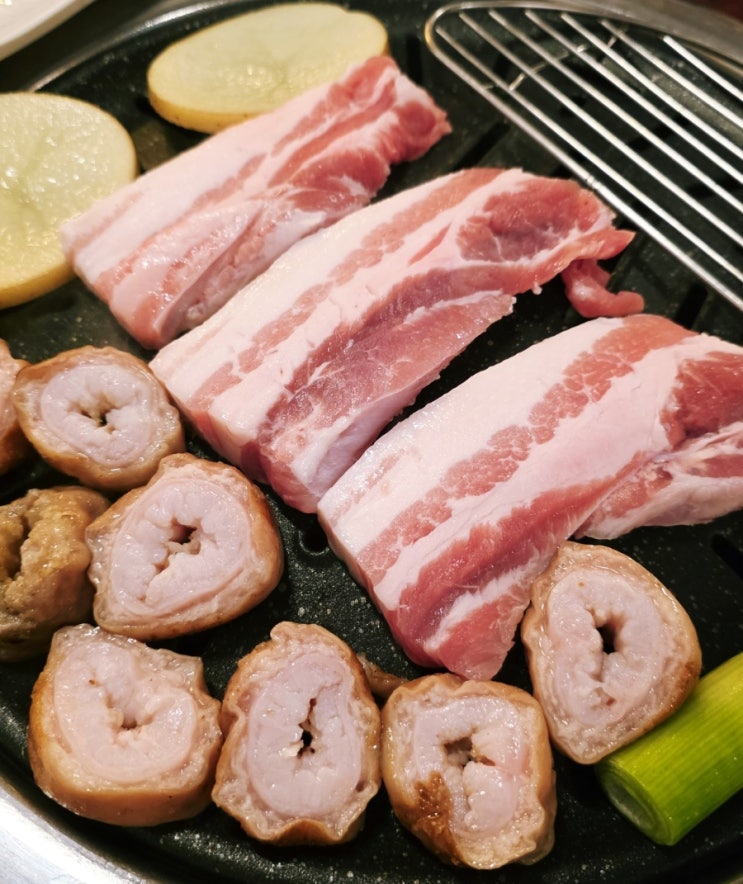  [창원]서비스가 끝없이 나오는 상남동 맛집 '불빛막창 상남점'