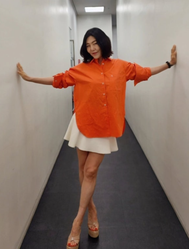   슈스스 한혜연의 놀라운 변신! 44kg 감량 후 전해진 역대급 근황과 패션 아이템
