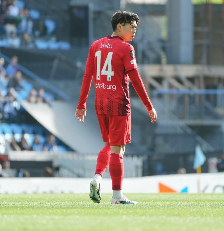 스즈키, 분데스리가서 쇄골 골절...일본 축구 <b>낙마</b> 위기