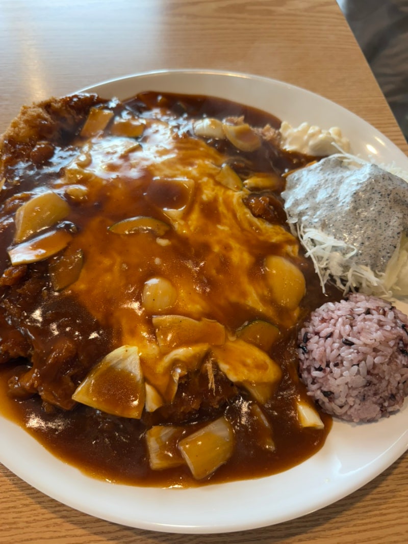 용인 서천 뚱보아저씨, 치즈 폭포 터지는 돈가스에 이 조합은 솔직히 반칙 아닌가요?
