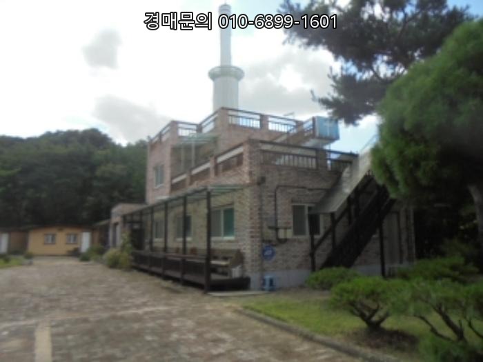  충청북도 충주시 중앙탑면 창동리, 2000평대 넓은 토지를 품은 그림 같은 전원주택 경매, 감정가 반값으로 시작하는 절호의 기회 2024타경33692