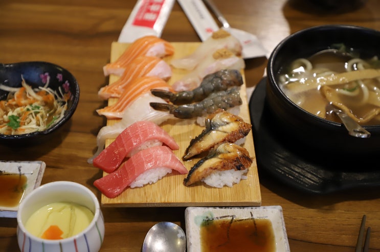  신촌 스시 맛집 살살녹는 여우골 초밥 찾았어요