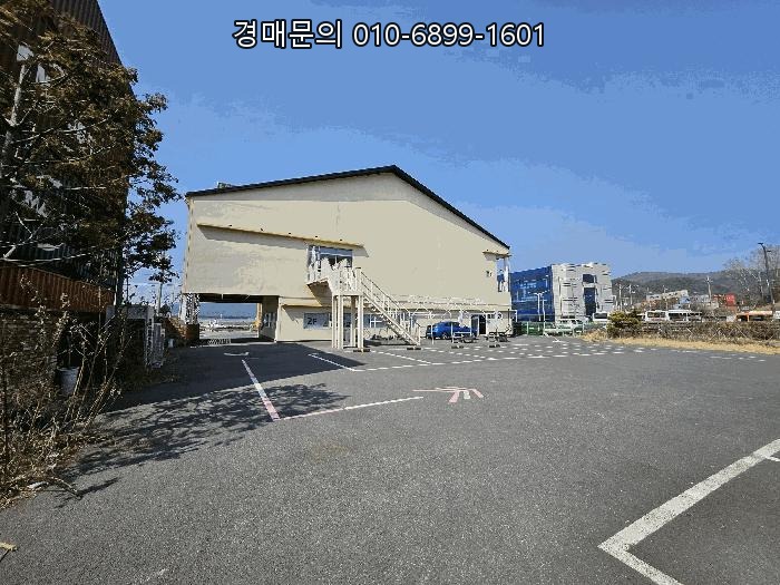  창원 진해구 부산신항 배후, 감정가 반값으로 시작하는 400평대 근린시설 경매 핵심 분석 2025타경384