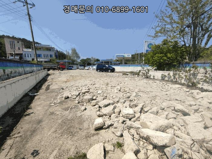  충청북도 충주시 금릉동 184-6번지 대형 주유소 건물 및 토지 법원경매, 4회 유찰된 상업용 부동산 투자 기회! (충주지원 2025타경30495)
