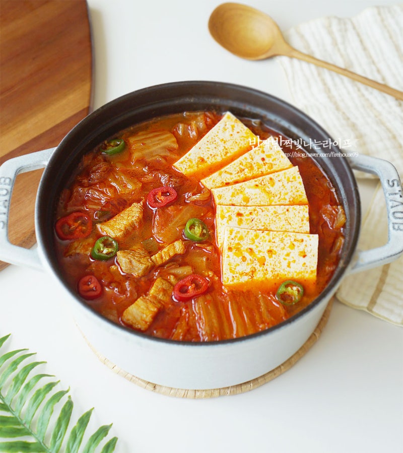 류수영 돼지고기 김치찌개 황금 레시피