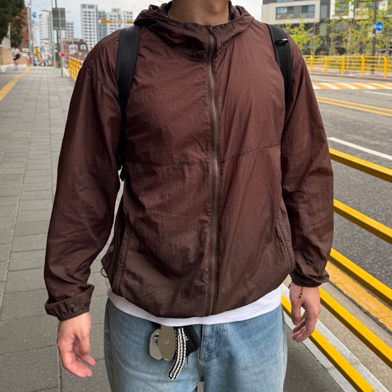무신사 스탠다드 ㅣ 아크테릭스가 부담스럽다면, 3만원대 바람막이도 있습니다