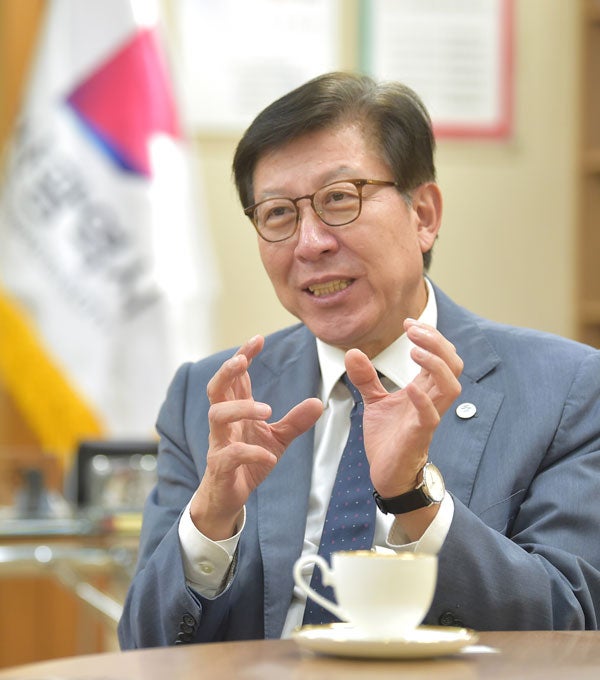 박형준 부산시장 프로필 국민의힘 후보 나이 학력 결혼 가족 자녀 고향 경력 공약