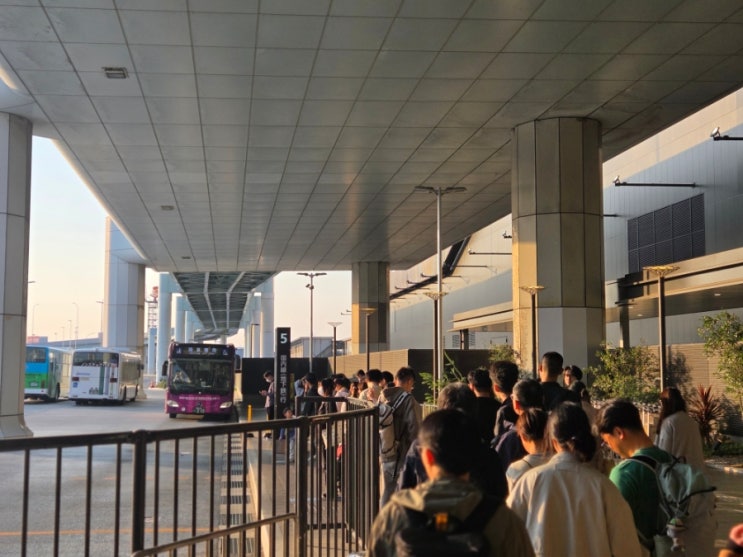  후쿠오카 공항 무료 셔틀버스 탑승방법(국제선→국내선 이동 후 지하철 탑승)