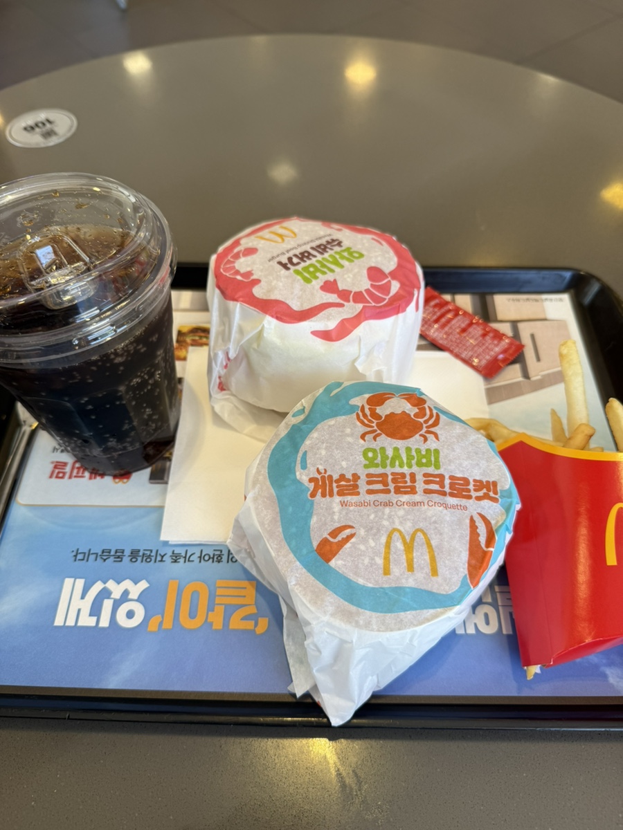 맥도날드 광주운암DT점 사진 1