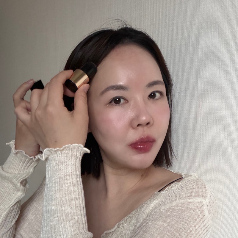 M자형 이마 채우기 꿀팁, 빈느 올커버 퍼펙트 헤어쿠션 스틱으로 10초만에 헤어라인 정리