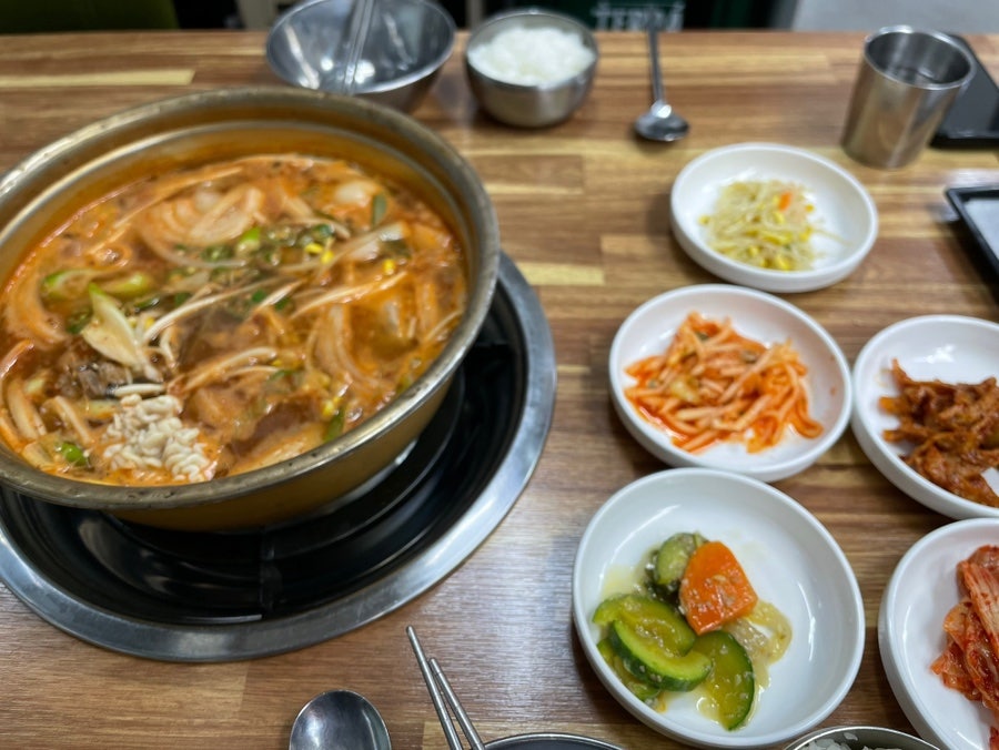 신사동찌개마을 당감점 사진 3