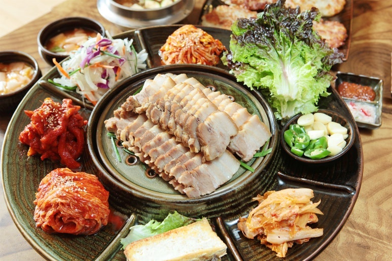Myeonggawangjokbal photo 2