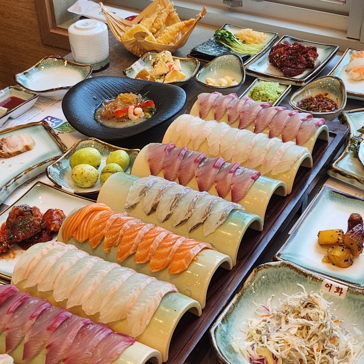  강문동 맛집 - 바다보면서 여유롭게 한잔 하는곳 [강문어화횟집]