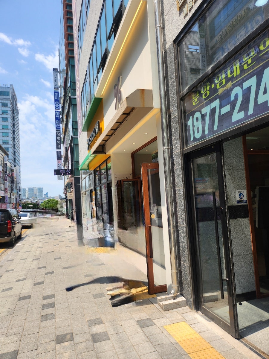 텐퍼센트커피 인천예술회관점 사진 2