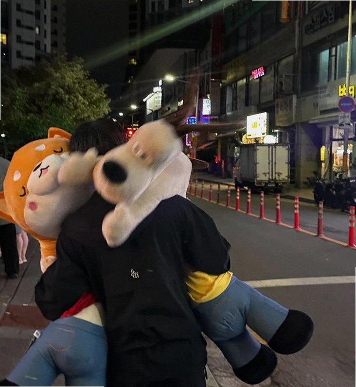 <b>이준영 군입대</b> 앞두고 프라하에서 포착된 근황 결국 난리 난 반응