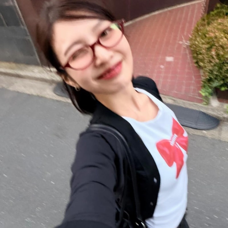 레드벨벳 조이 크러쉬 일본 데이트 포착? 5년째 달달한 럽스타 근황에 반응 폭발