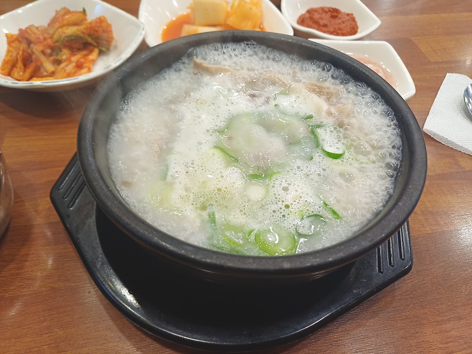 Ilpumdwaejigukbap Hakjeongjeom photo 6