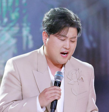  김호중 쏜살 가사해석, 팬들이 다시 듣고 있는 이 노래의 진짜 의미