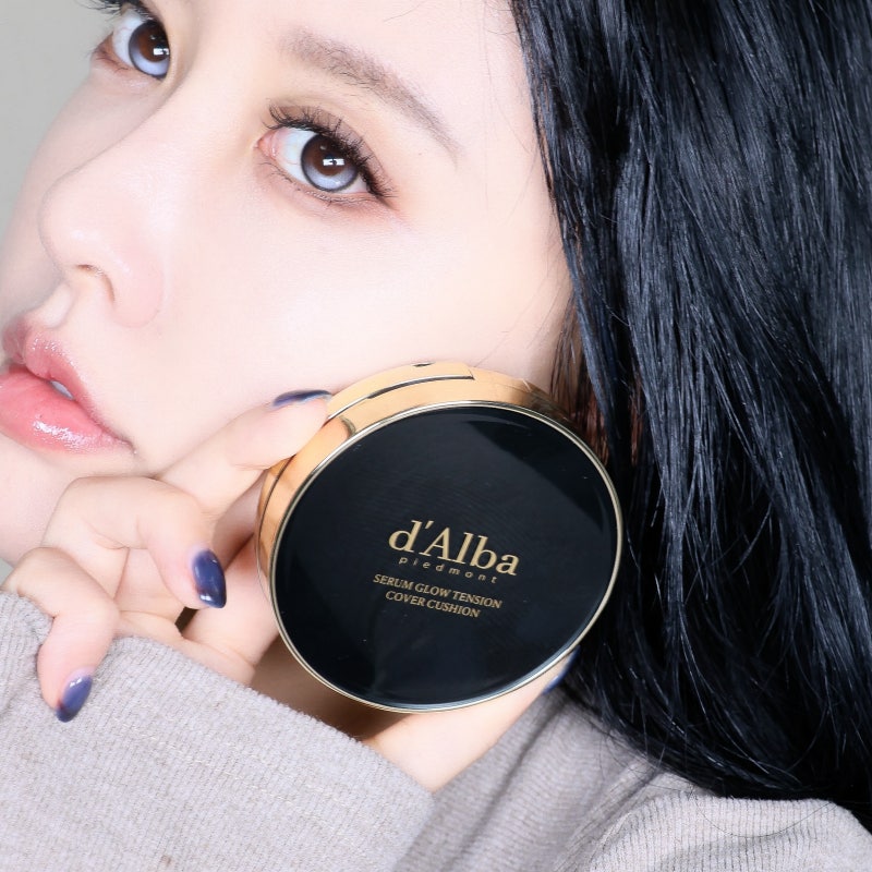 촉촉한 쿠션 찾는다면? 커버력 좋은 달바 세럼 글로우 텐션 커버 쿠션!