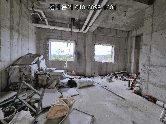  충남 홍성 남당항 관광특구 대형 숙박시설 경매, 감정가 22억이 5억으로! 신축 중단된 보석 같은 법원물건 투자 기회 2025타경15663