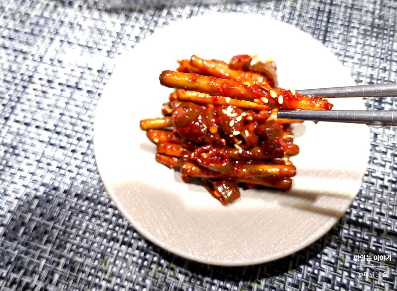 삭힌 마늘쫑 장아찌 레시피 고추장양념 마늘종 장아찌무침 만들기