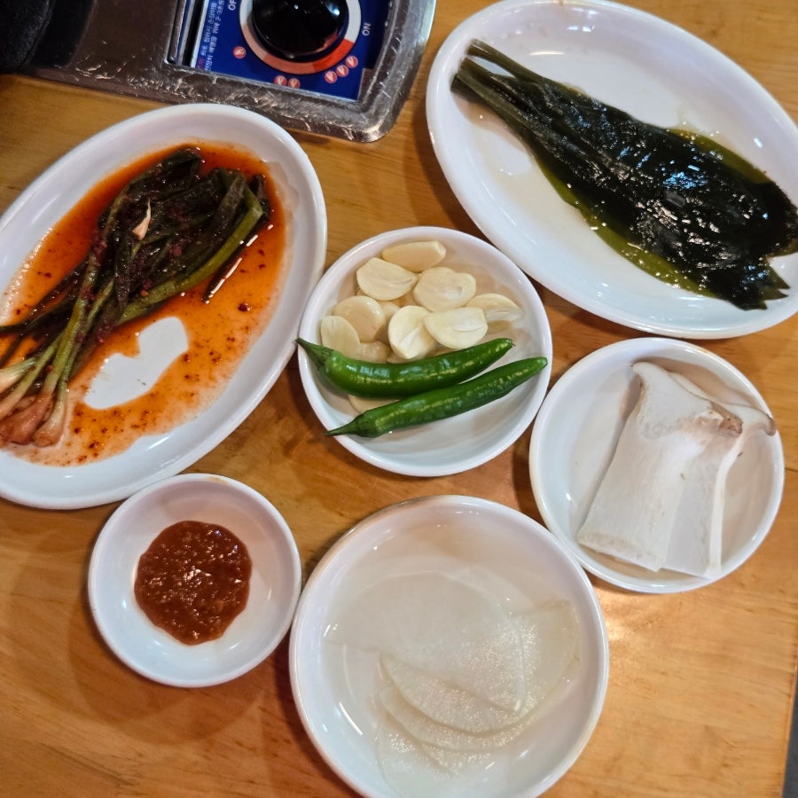 싹쓰리솥뚜껑김치삼겹살 일산백석점 사진 5
