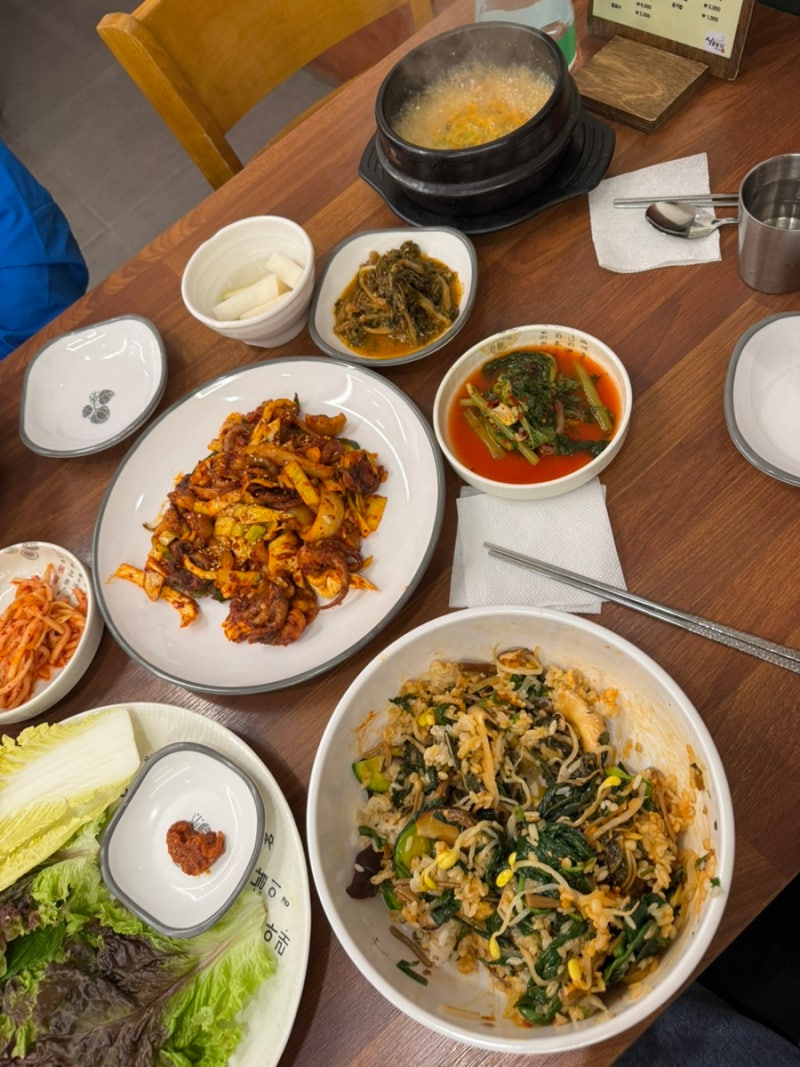 Review of Sigol Hyanggi Unyang-Geolpo Branch: Jeon Hyun-moo's Favorite Korean Restaurant in Gimpo from "I Live Alone"