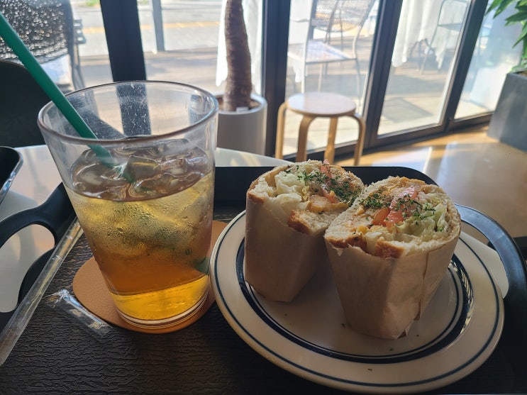  우연히 발견한 장안동 분위기 맛집 카페 <티그라운드카페>