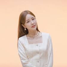 "임메아리에서 갓생 맘으로" 배우 윤진이, 금융맨 남편과 럭셔리 집안의 실체? (재산/학력/논....