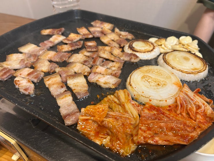  집에서 먹는 삼겹살 한상 안암오거리 삼겹살 고기맛집 <가정한식당>