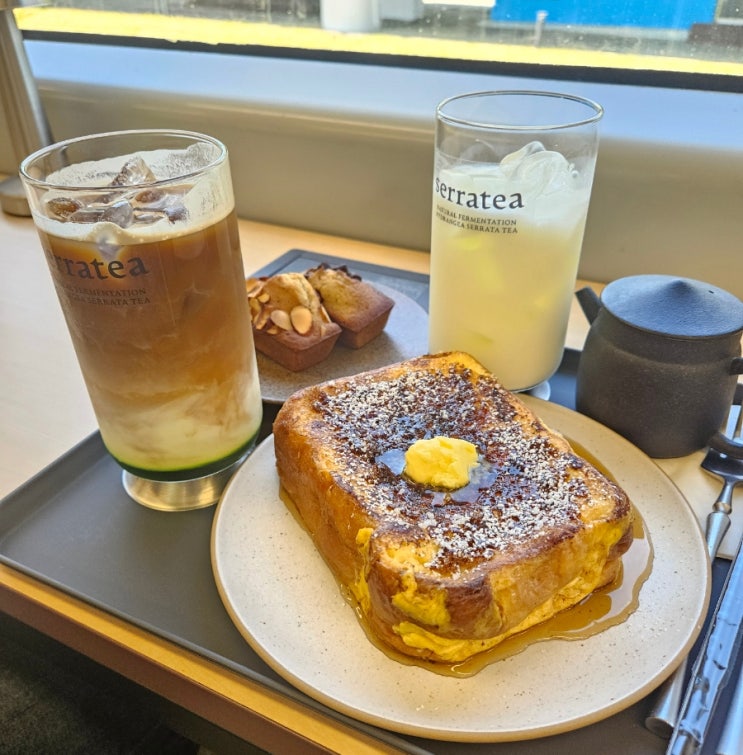  안산 고잔역 기차 카페 감성 있는 디저트 맛집 세라티