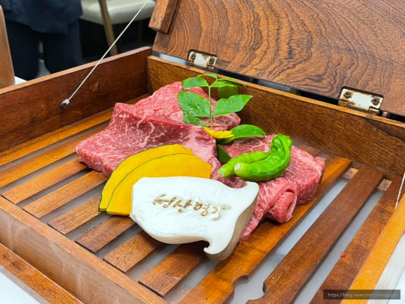 부모님 모시고 가기 좋았던 창원 진해 맛집 성산명가 가족외식 후기