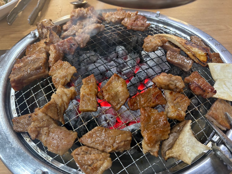 가평 설악 맛집 명인효정갈비 갈비와 한우 육회가 맛있는 곳
