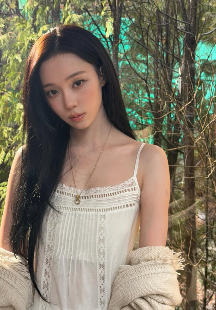  위례동 미용실에서 분위기 있는 긴머리, 몽환적인 슬릭레이어 스타일