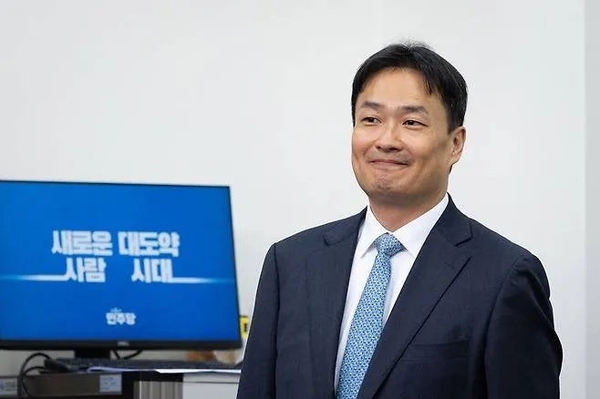 민주당 인재영입 4호 김영빈 변호사는 누구인가 (프로필)