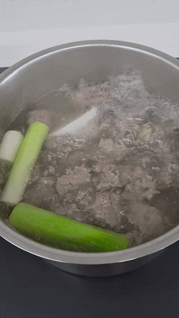뼈 없어도 깊은 맛? 코스트코 소갈비살 레시피 초간단 '순살 갈비탕' 만들기!