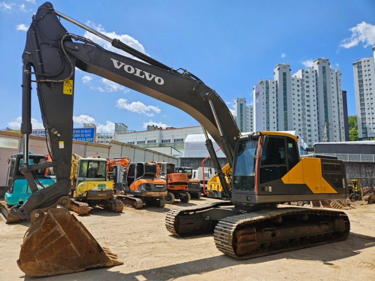  볼보 EC300E 2020년식 10 궤도형 중고굴삭기