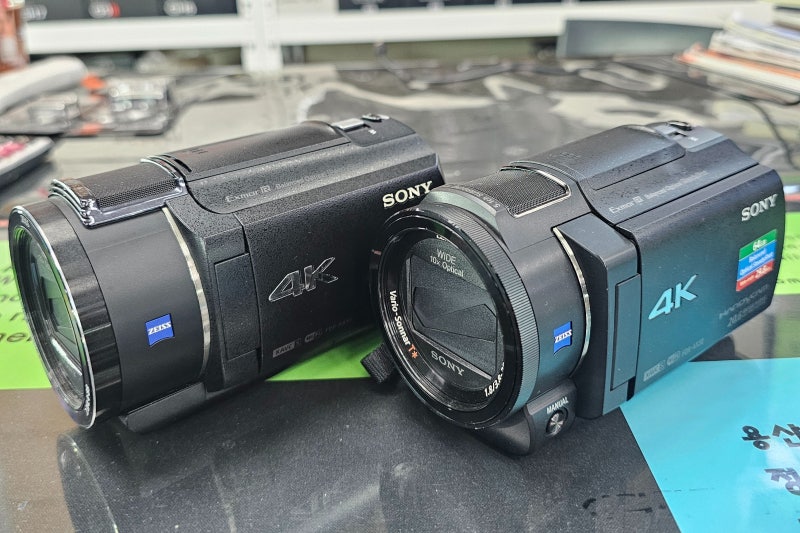 소니 캠코더 AX43A 새상품 vs 중고 AX30 직접 비교, 왜 결국 새제품일까?