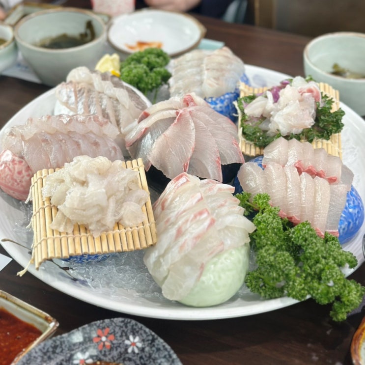  가정의달 5월 어버이날 기념 가족 모임하기 좋았던 강릉 안목 머구리횟집 모둠회 대자 룸 예약 리뷰.