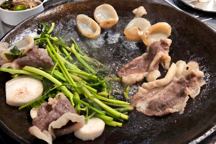  문래창작촌맛집 문래소뚜껑, 가성비 한우 투뿔 차돌 삼합