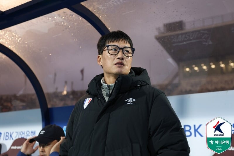 "감독감이 아니야, 지도자 할 생각마" 절친 이정효 직격에 안정환 발끈한 이유 +이정효 안정....