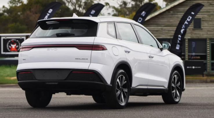   BYD 씨라이언 6 DM-i 국내 상륙? 가성비로 무장한 PHEV SUV의 반전