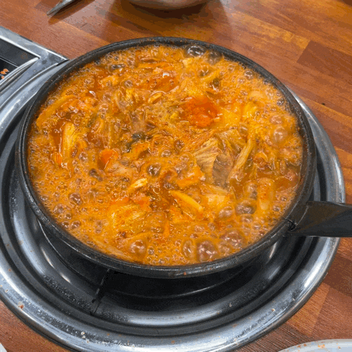  광주 김태주선산곱창 | 선산곱창전골 하나만 파는 전철우사거리 맛집 술집 용봉동 곱창전골집