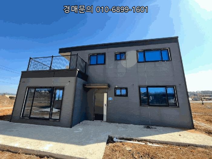  충남 태안 태안읍 남문리, 태안군청 인근 송암로/멧골길 접한 신축 중 근린시설 및 토지 경매! 미래 가치 높은 투자 기회 2024타경5412