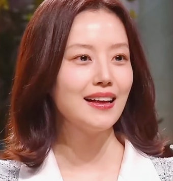"피하지 않겠다" 문채원, 6월 결혼 앞두고 루머 직접 팩트체크 | 남편 직업·나이 차 논란 총정....