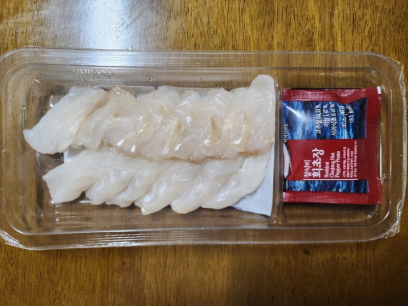 롯데마트 광어회 술안주로 제격입니다 ^^