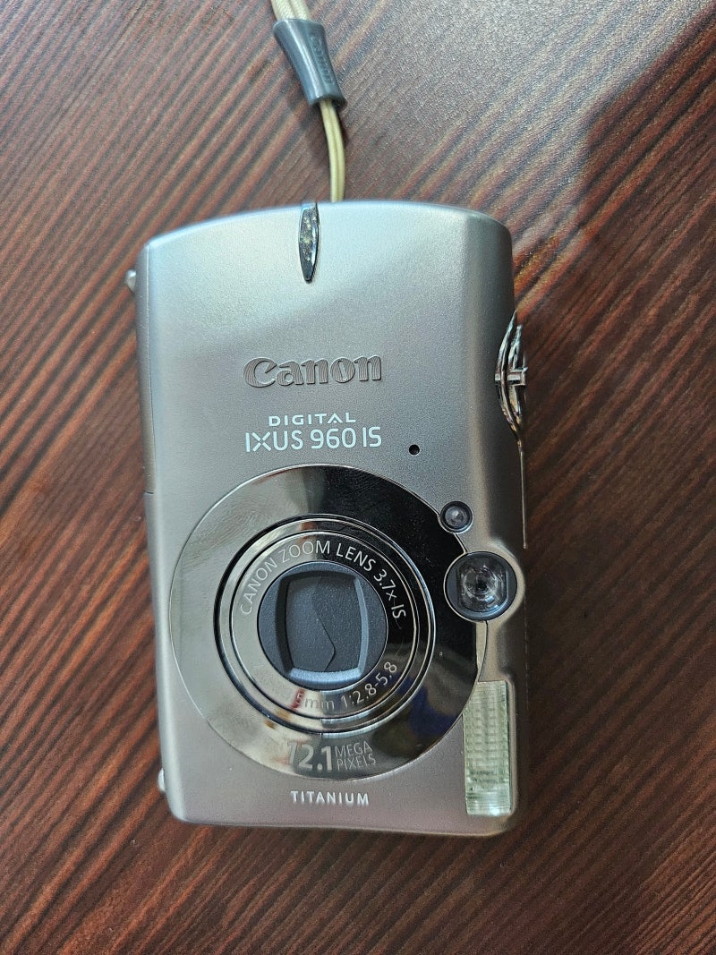 요즘 다시 유행하는 디카 캐논 익서스960 Canon IXUS 960 IS 솔직후기