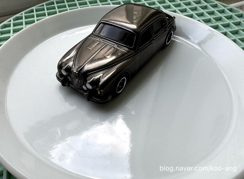 [핫휠 커스텀] 재규어 MK1 블랙 크롬 도색 오브제 만들기 - Jaguar MK1