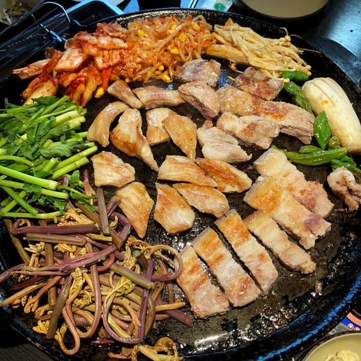  교대역 맛집 소당깨오겹집 교대본점 구워주는 고기집